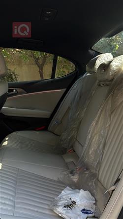 جنسس G70